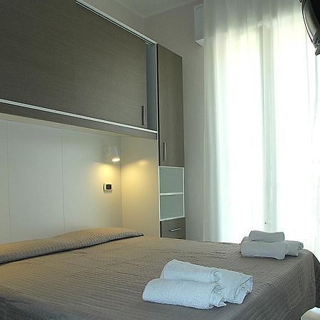 Hotel Sant'Elena Rimini Eksteriør bilde