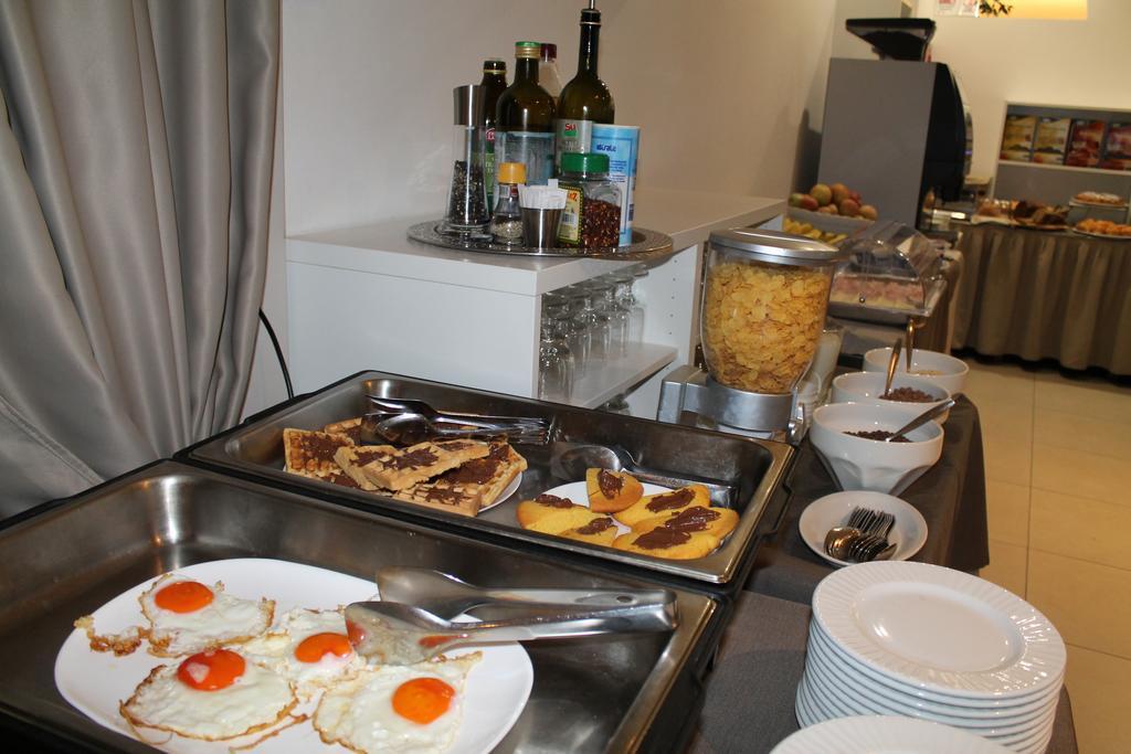 Hotel Sant'Elena Rimini Eksteriør bilde