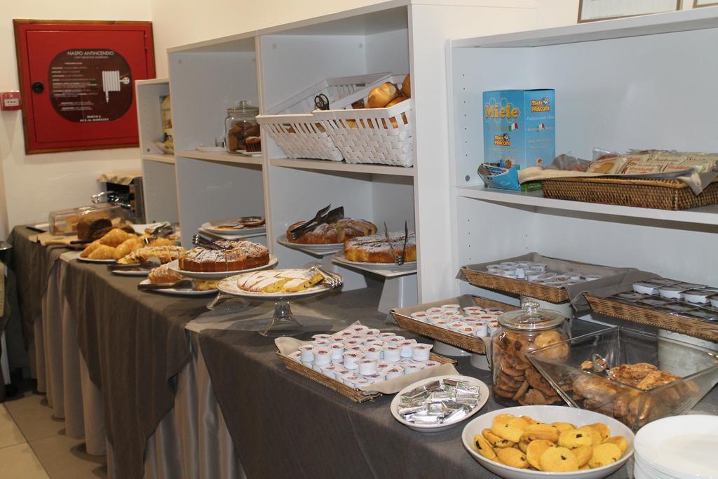 Hotel Sant'Elena Rimini Eksteriør bilde