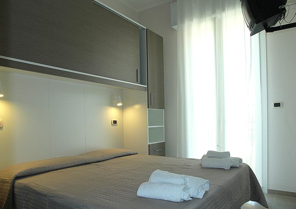 Hotel Sant'Elena Rimini Eksteriør bilde