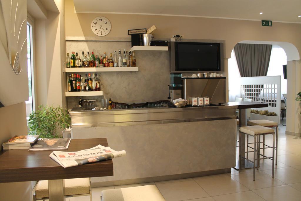 Hotel Sant'Elena Rimini Eksteriør bilde