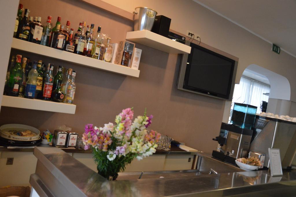 Hotel Sant'Elena Rimini Eksteriør bilde